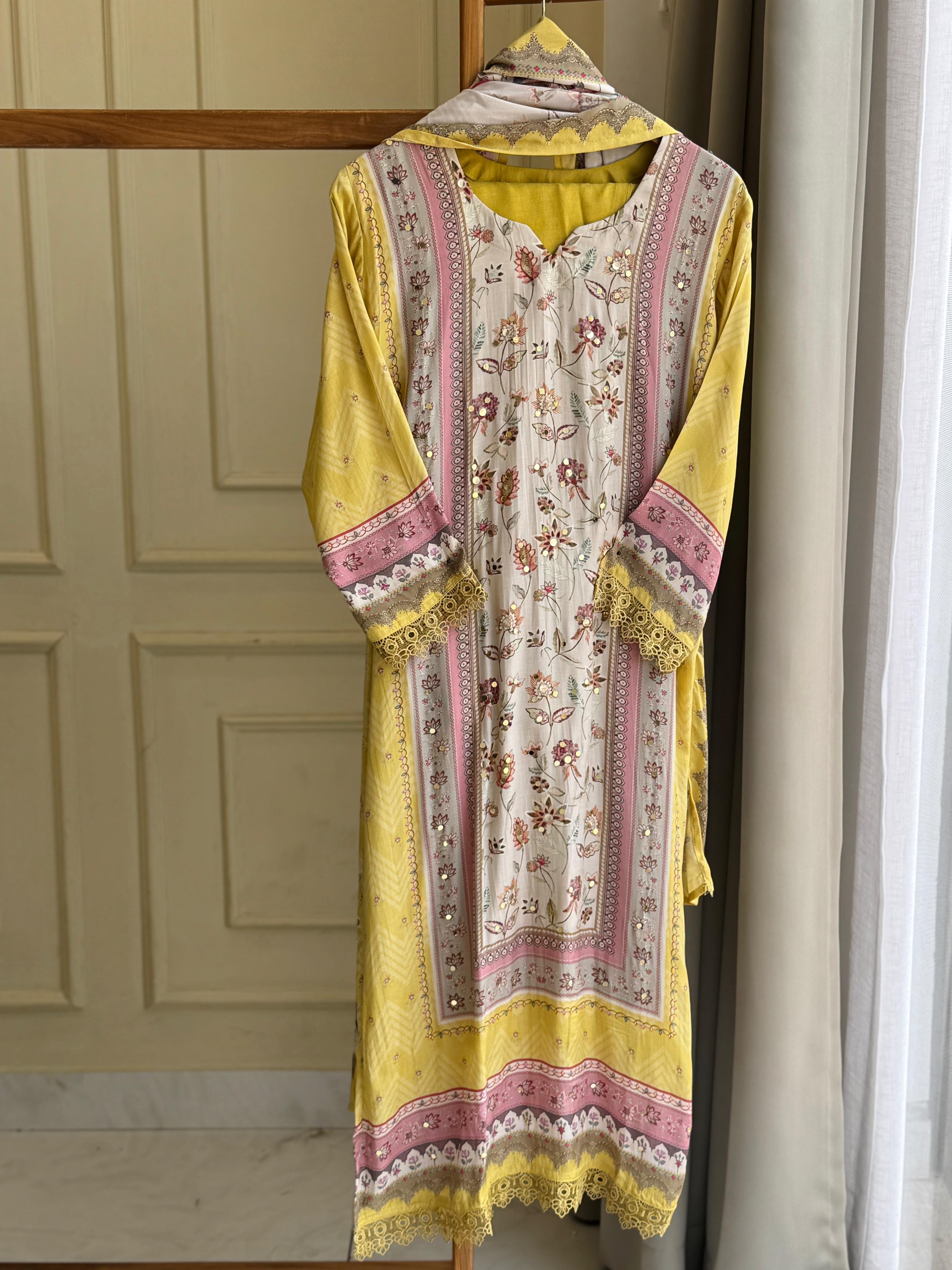 Pure Muslin Suit featuring mirror detailings